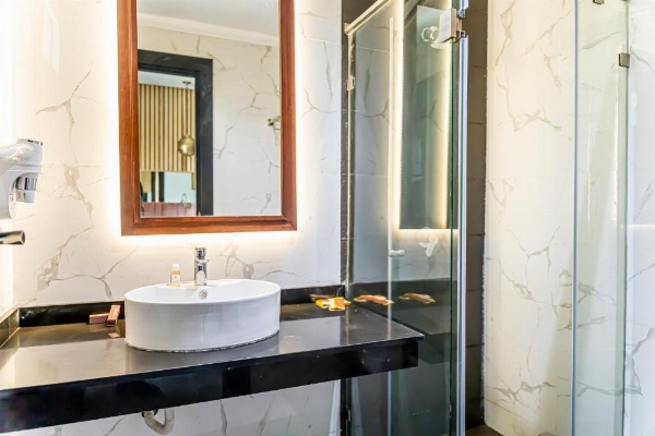 Hotel Les Ambassadeurs image 33