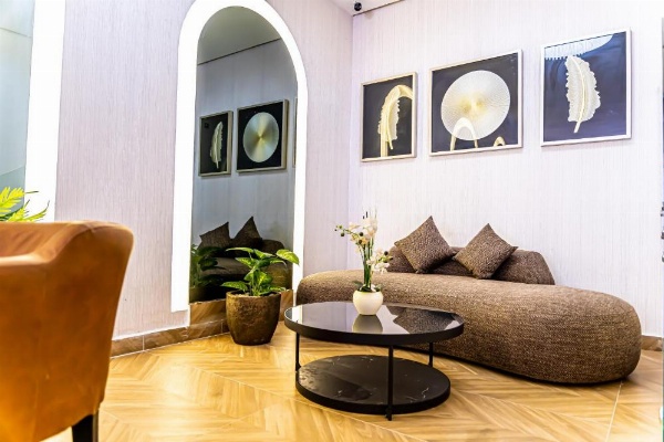 Hotel Les Ambassadeurs image 4